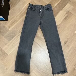 Levi’s wedgie straight gray jeans